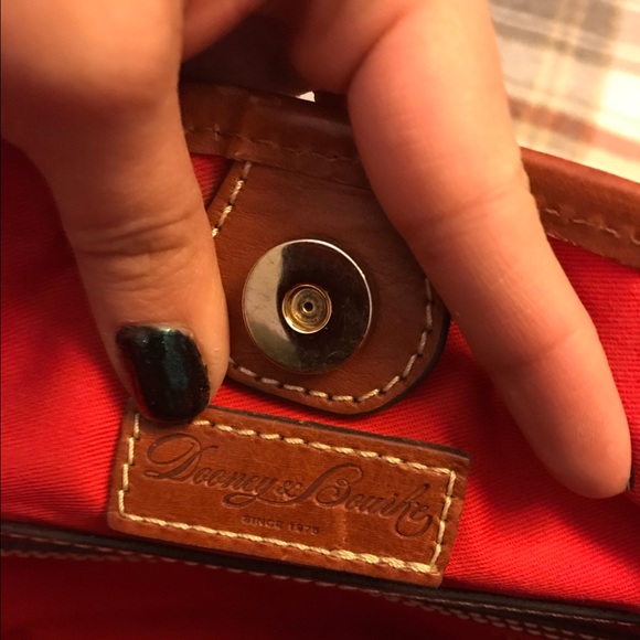 Large Brown Dooney & Bourke Bag - Picture 3 of 8